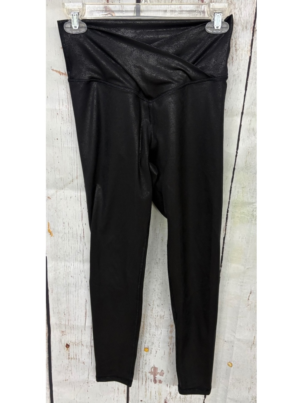 OFFLINE by Aerie Women’s Black Faux Leather Crackle Crossover Leggings Size M
